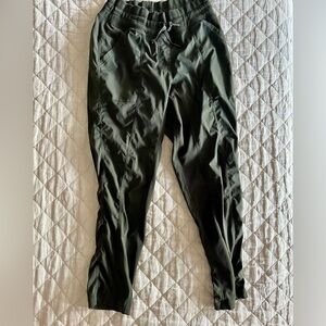 lululemon athletica green mid rise jogger